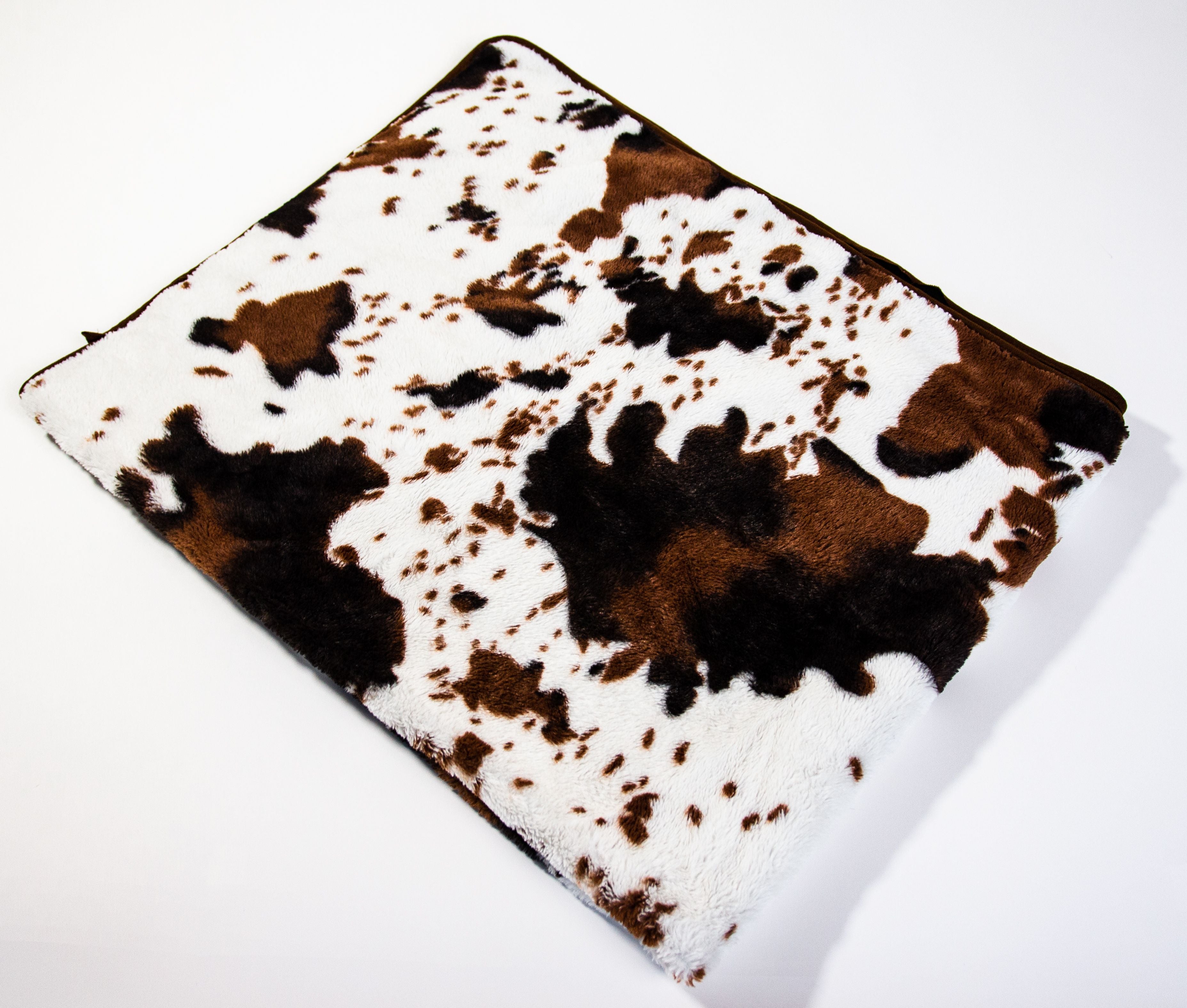 Waterproof Faux Fur Throw Blanket Blankets Bullybeds.com