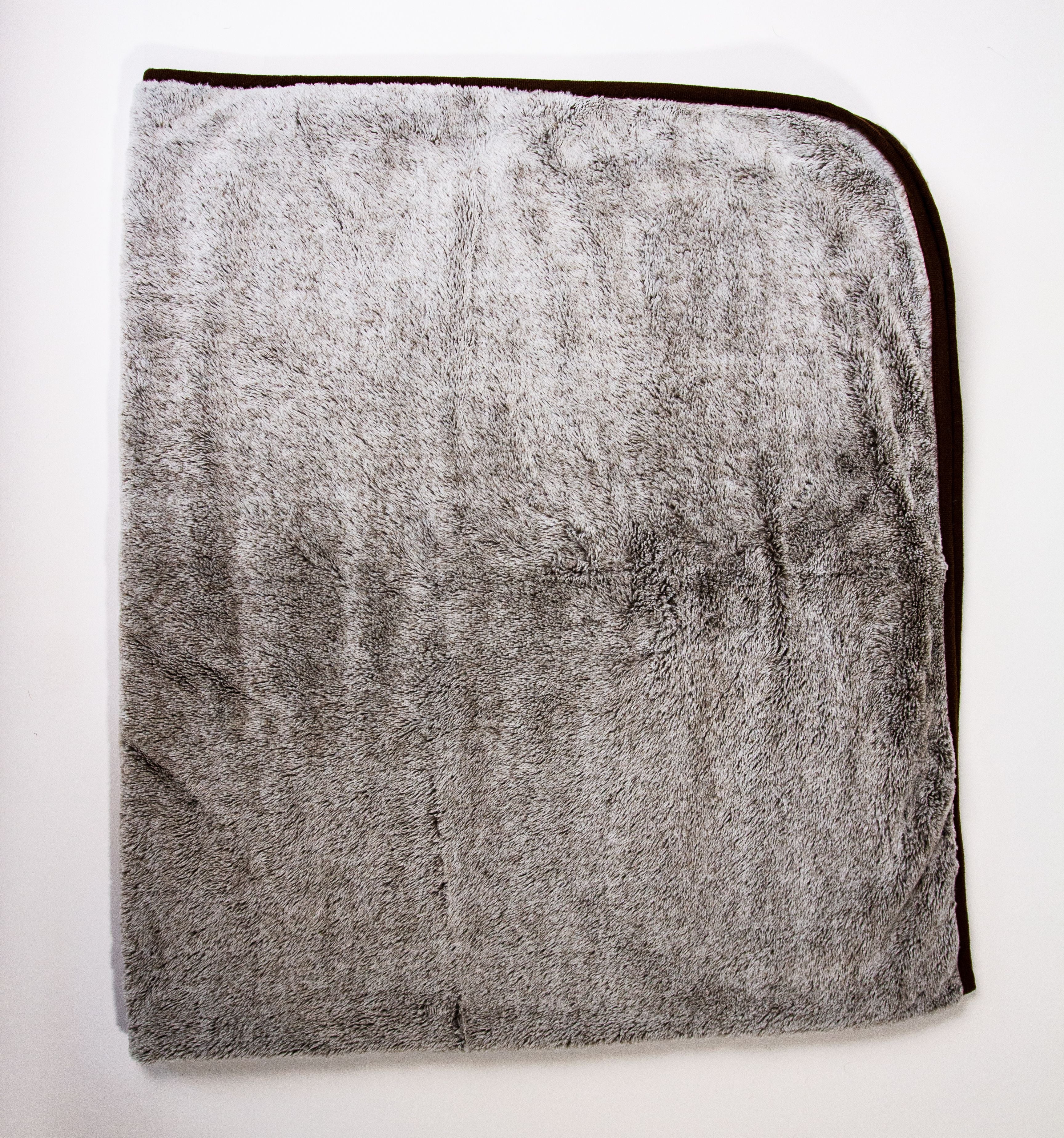 Waterproof Faux Fur Throw Blanket Blankets Bullybeds.com